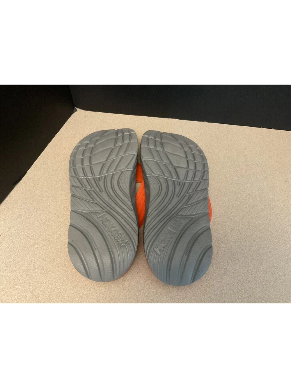 Mens Hoka One One Ora Bright Orange Recovery Thong Flip Flops/Sandals. Size 14.
